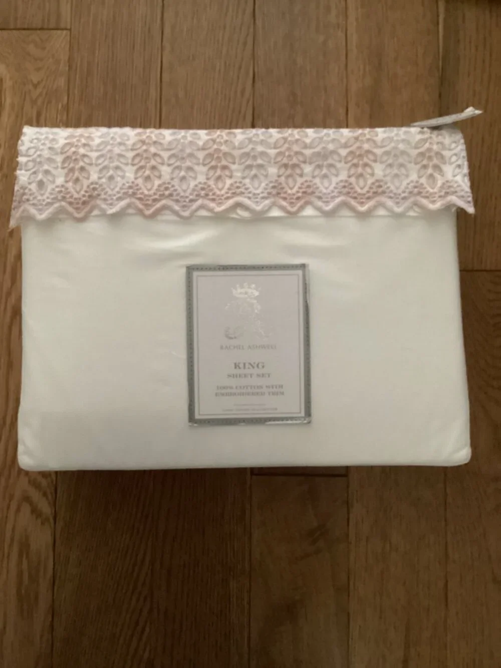 NWT Rachel Ashwell Embroidered Pink Eyelet Trim King Sheet Set Shabby Chic